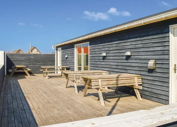 4 Star In Thyborøn