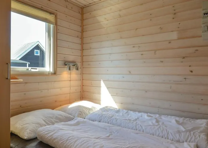 4 Star In * Thyborøn